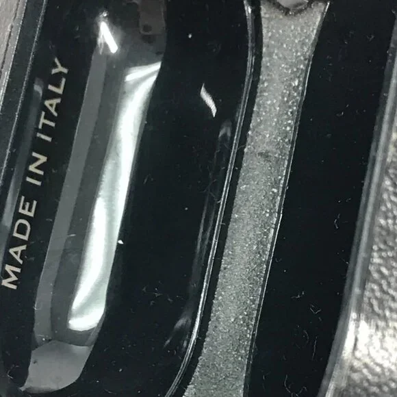 SAINT LAURENT PARIS 635662 logo airpods case key holder Earphone case Black - Picture 6 of 14